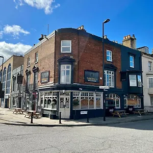 Locanda Starboard, Southampton